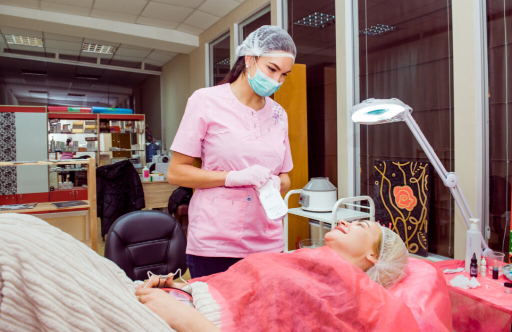 MARAFET Beauty Club & School, студія косметології і перманентного макіяжу