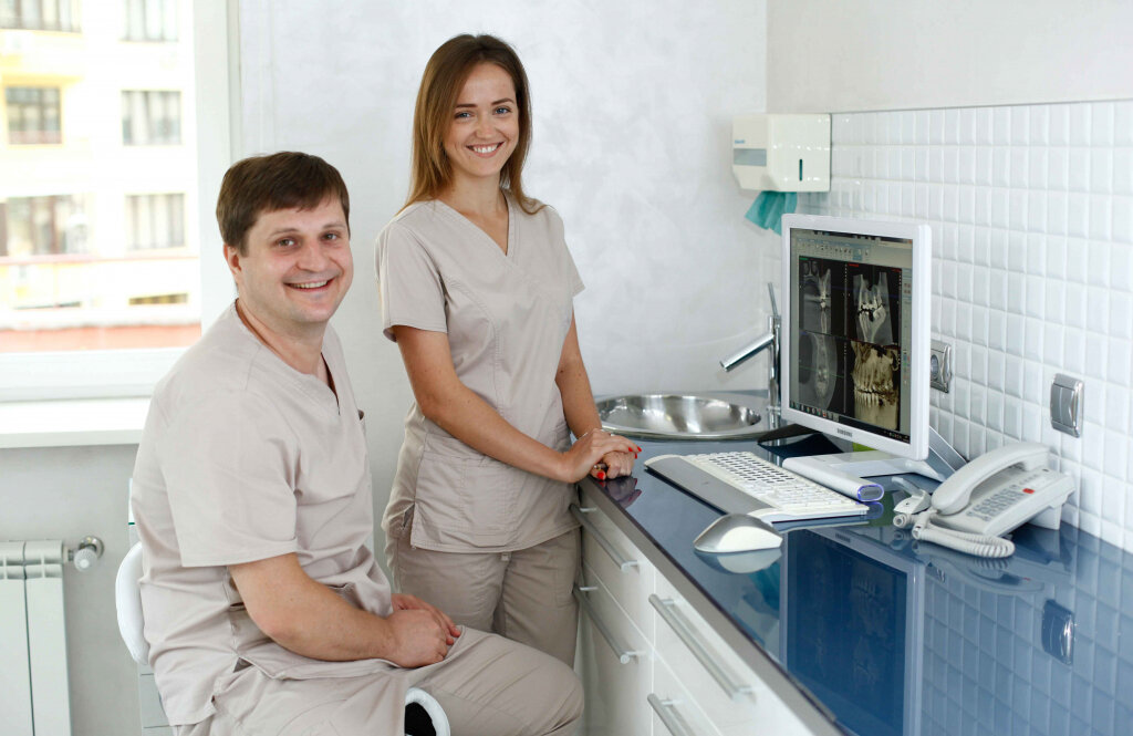 Клініка сучасної стоматології та естетичної медицини «Ідеаль»