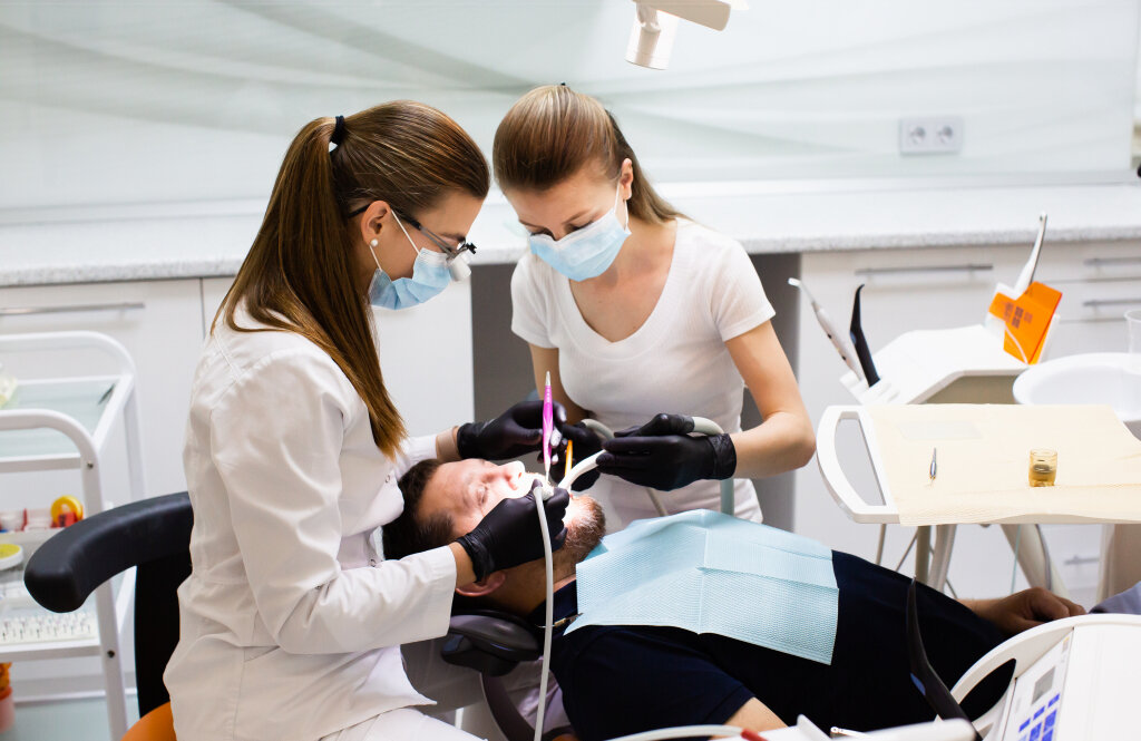 Стоматологічна клініка «Вітасан»