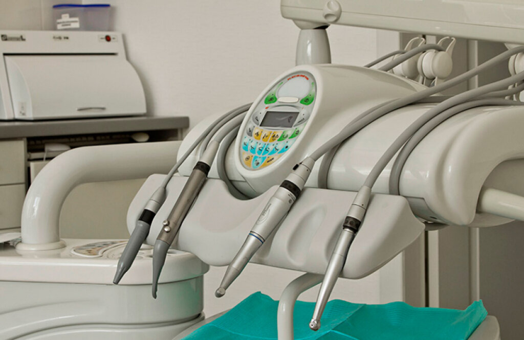 Стоматологічна клініка Дентал-Євро