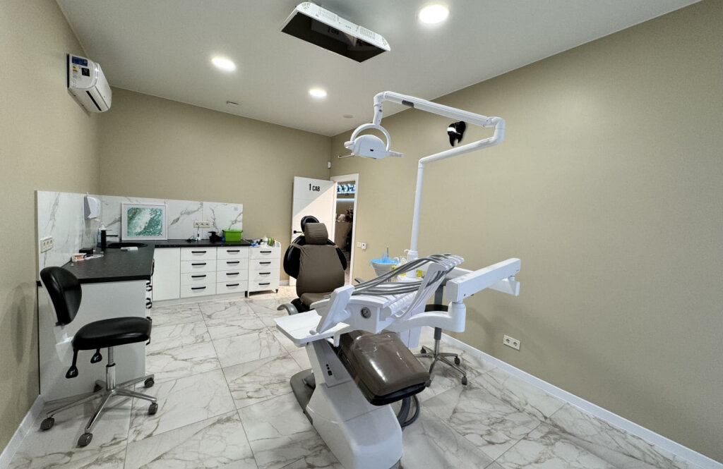 Ho.Me.Dental Clinic (Хоум Дентал Клінік)