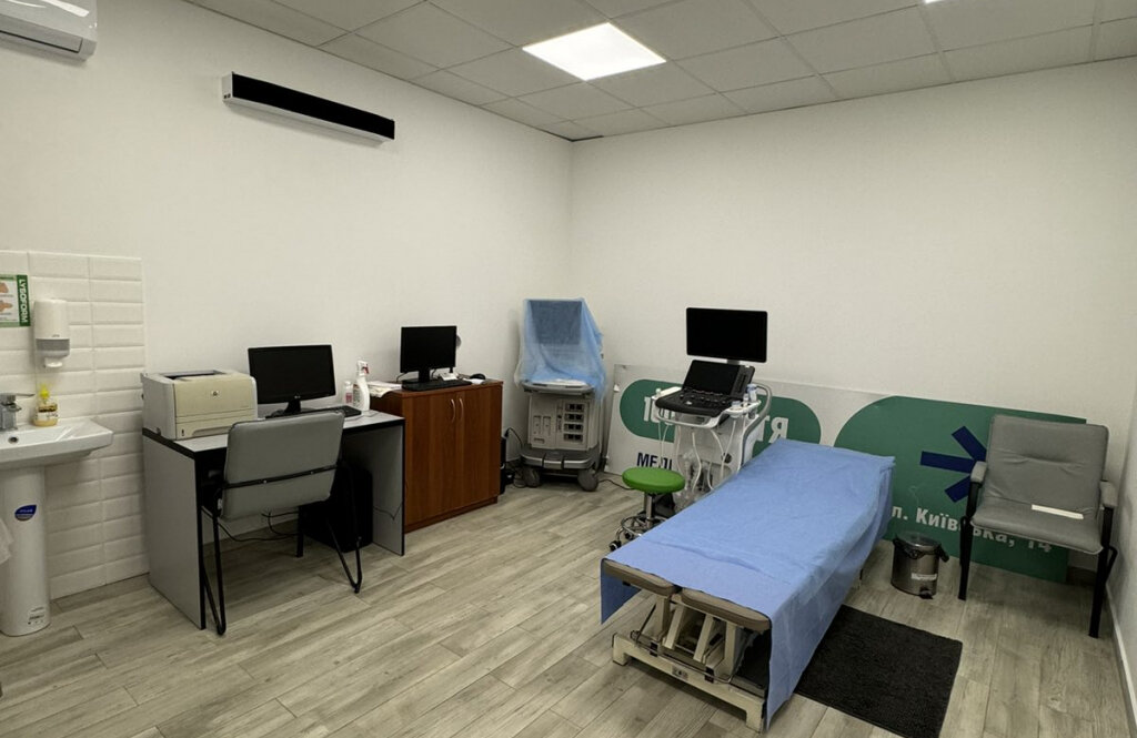 Медичний Центр "100% життя Чернігів"