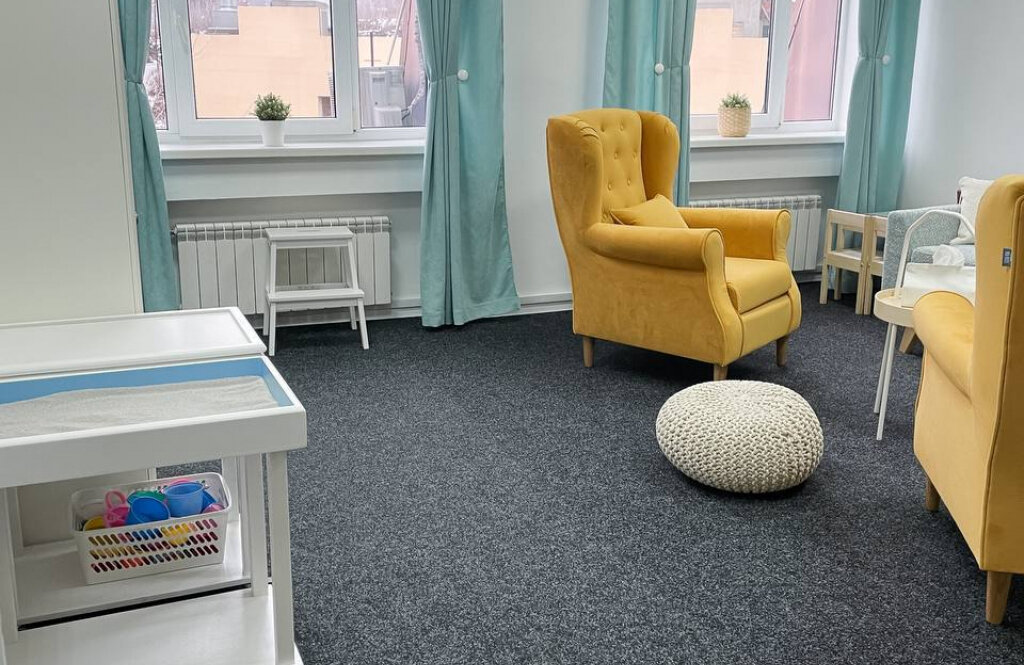 "РЕНЕСАНС - КИЇВ" на Нижньому Валу