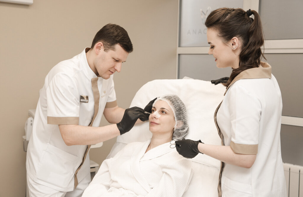 Клініка пластичної хірургії та естетичної медицини ANACOSMA