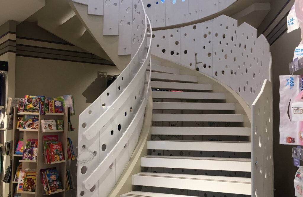 «Мамин Дом» на Степана Рудницького