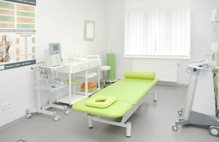 Інститут вертебрології та реабілітації на Осокорках