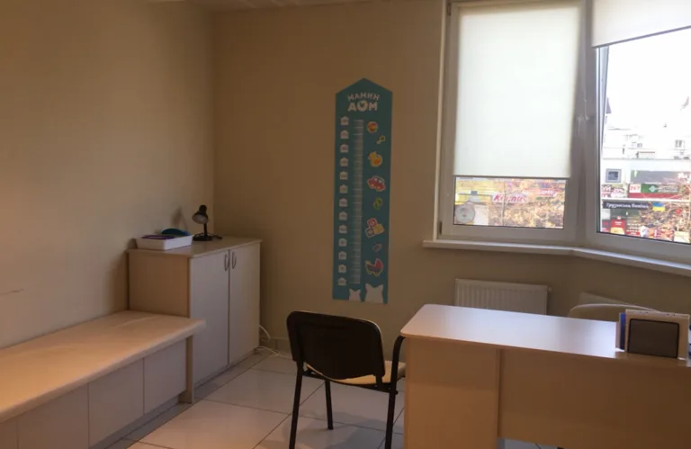 «Мамин Дом» на Степана Рудницького