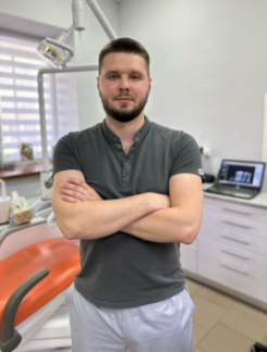 Яшатов Вадим Андрійович