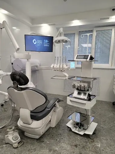 Dent Style на вул. Печерський узвіз, 17