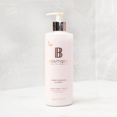Лосьйон для рук і тіла Boutique Cherry Blossom and Peony, 500 мл