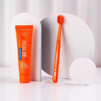 Зубна паста Curaprox Be You Pure Happiness відбілююча зі смаком персика та абрикоса, 60 мл